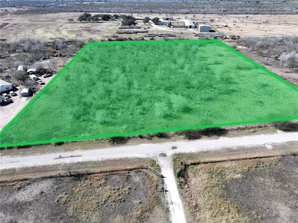 7.48 acres in Bee County featured view