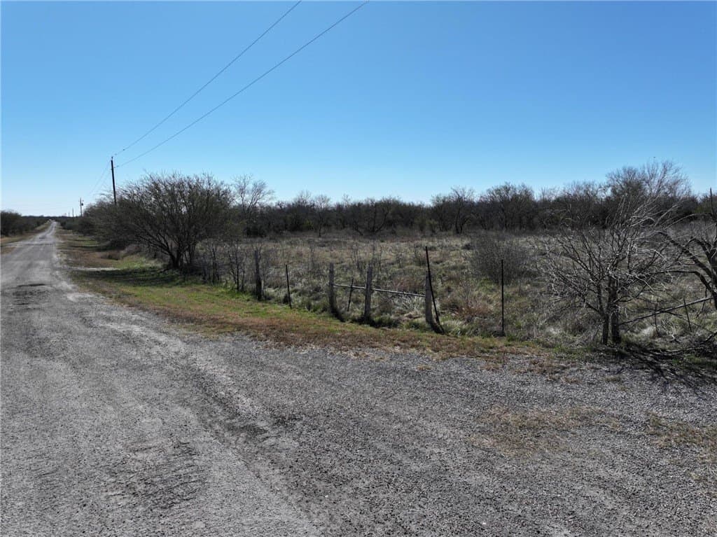 7.48 acres in Bee County - photo 21