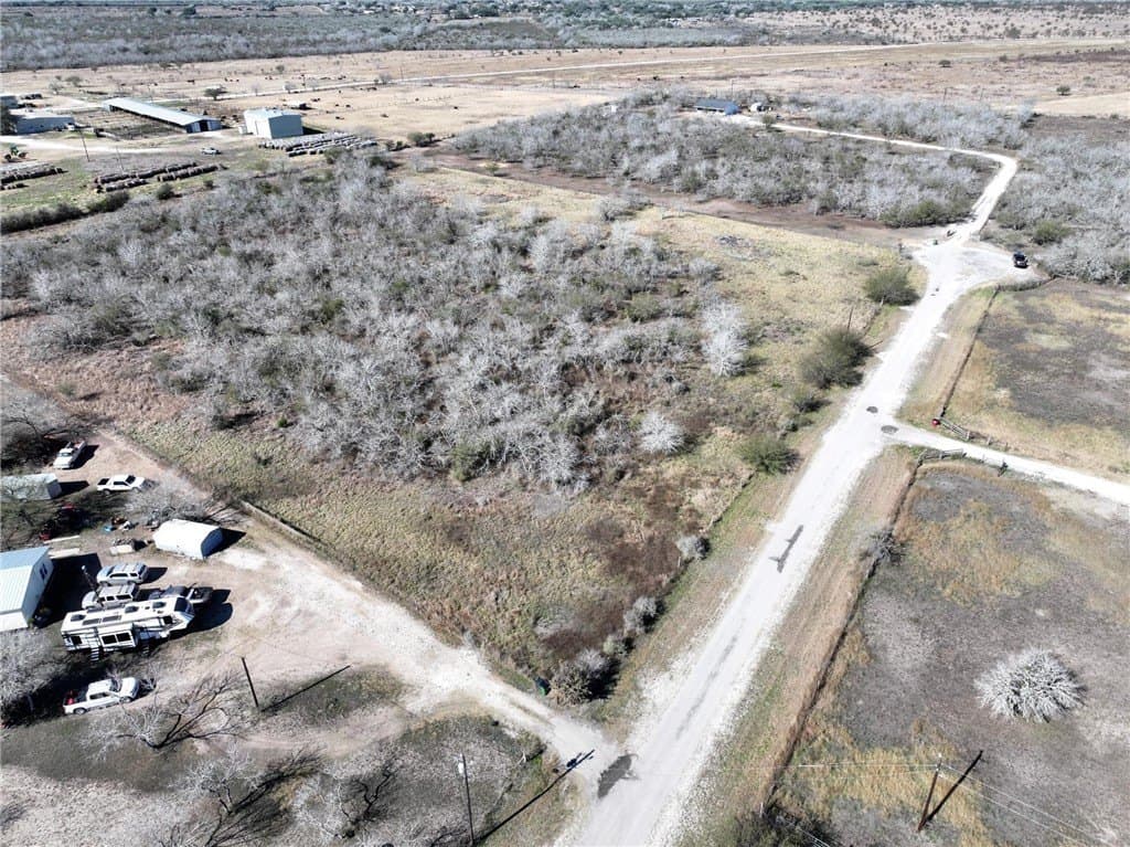 7.48 acres in Bee County - photo 10