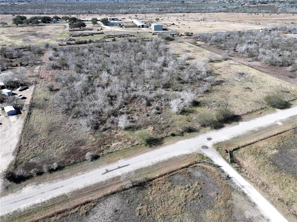 7.48 acres in Bee County - photo 7