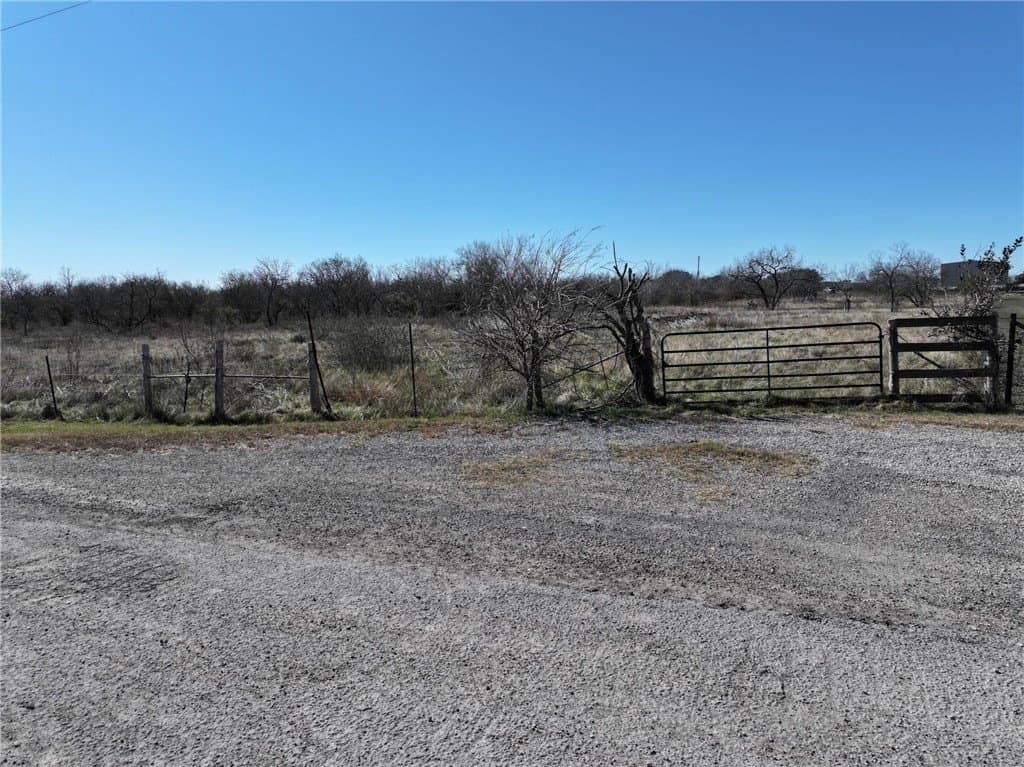 7.48 acres in Bee County - photo 20