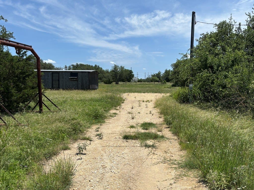 1 acres in Edwards County gallery image 4