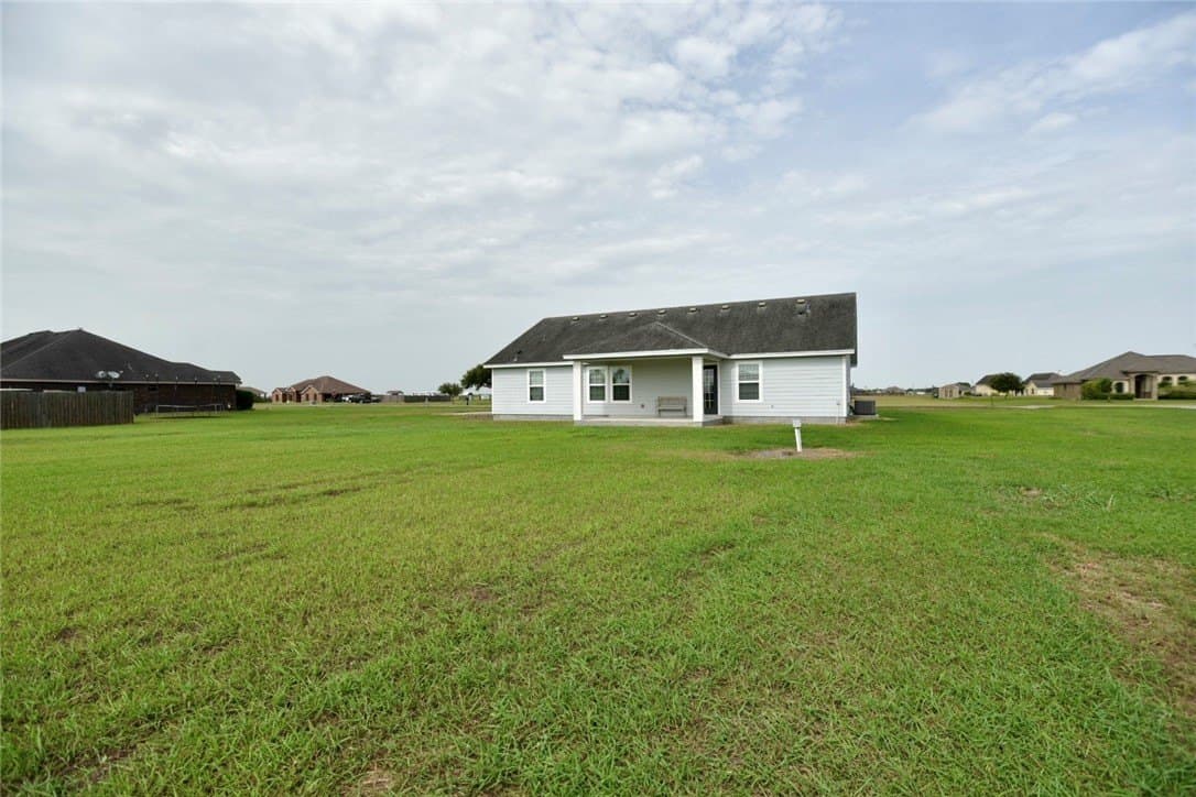 50,325 acres in Nueces County - photo 9