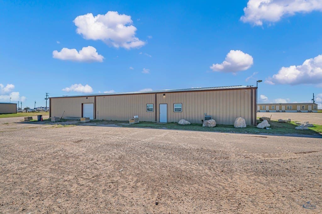 11.43 acres in Ector County - photo 14