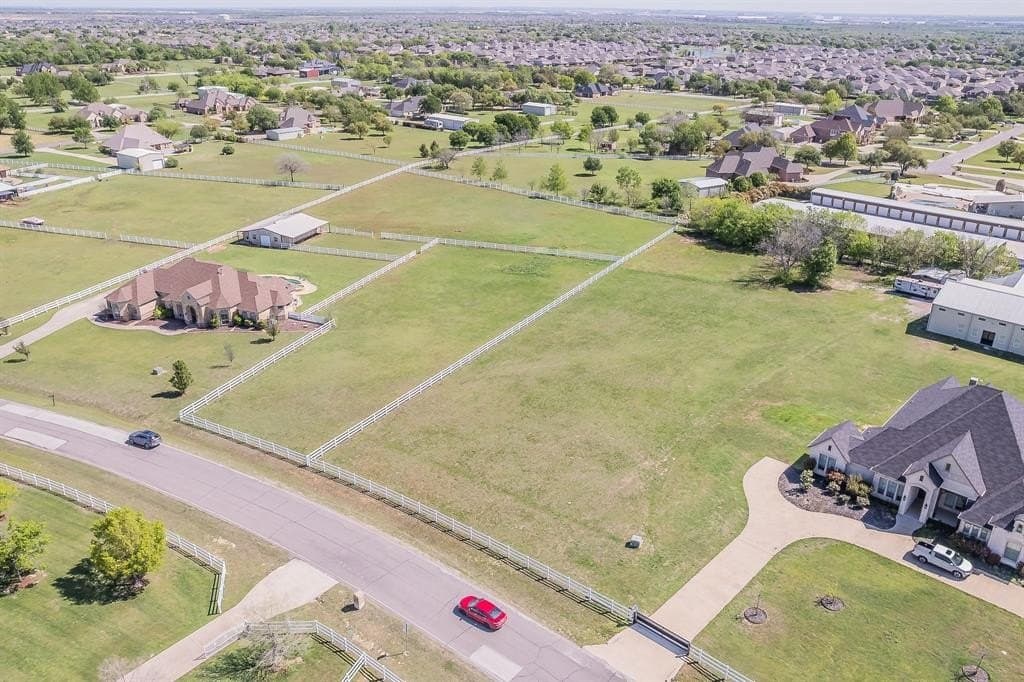 1.5 acres in Tarrant County gallery image 3