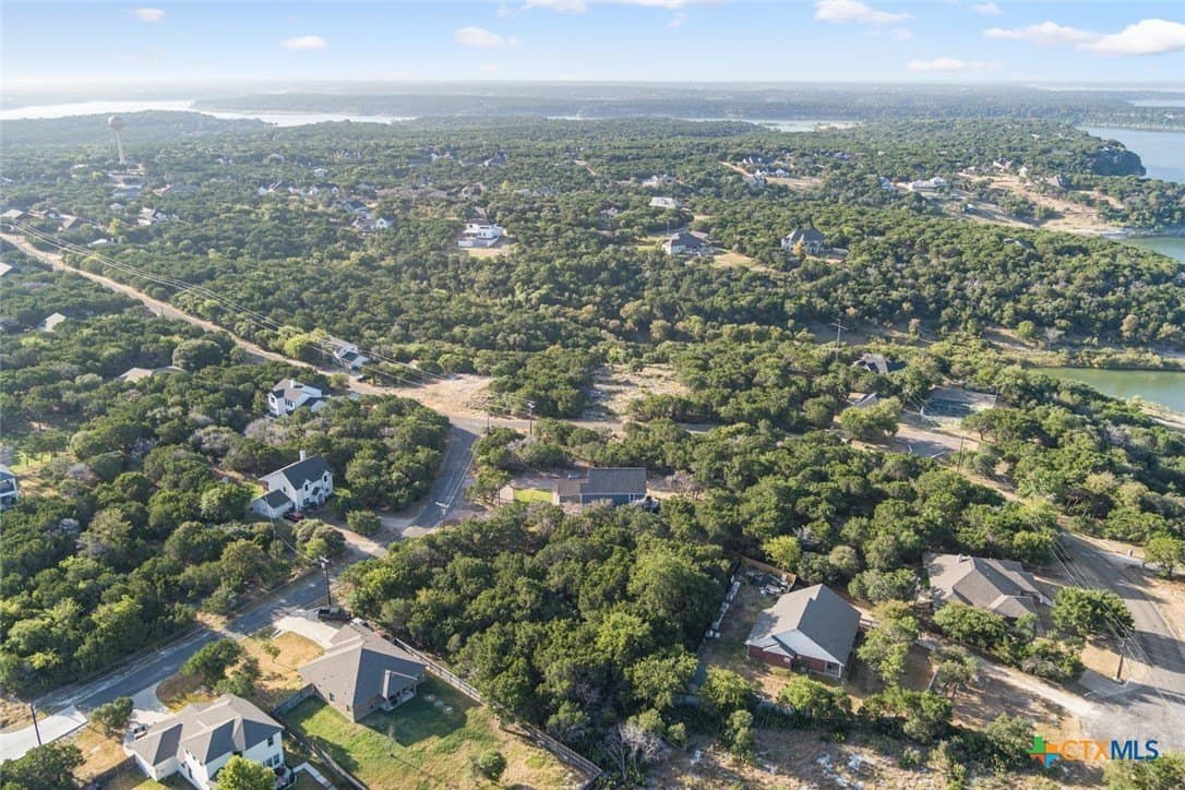 0.85 acres in Bell County - photo 3