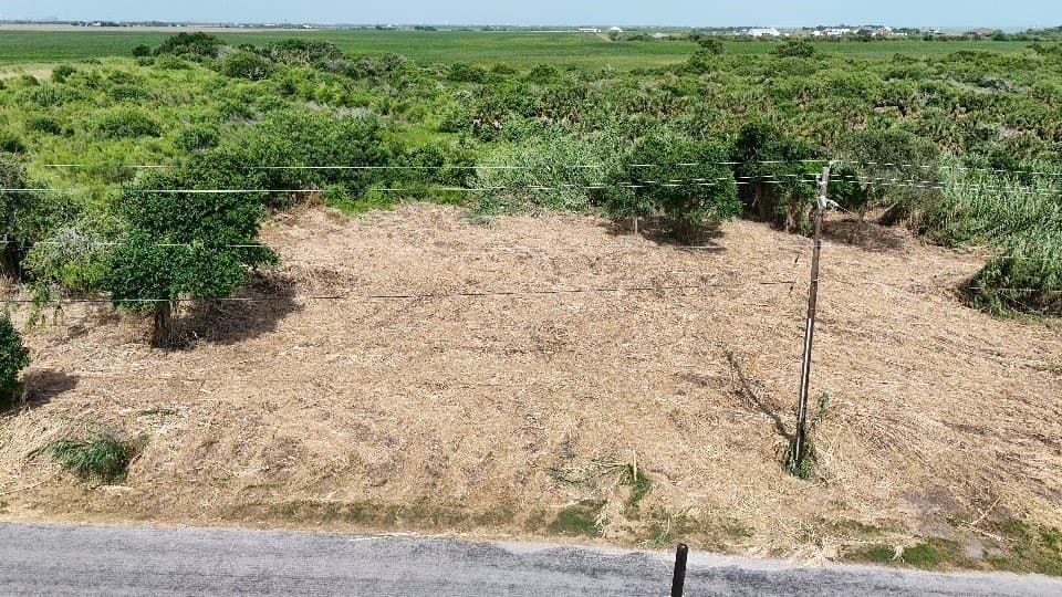 0.79 acres in San Patricio County - photo 2