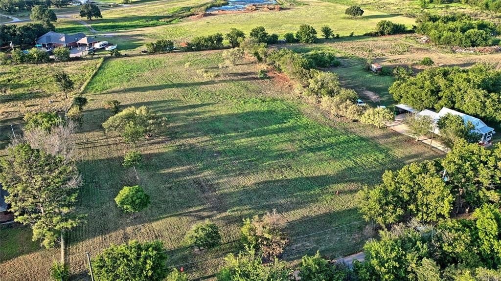 1.2 acres in Montague County gallery image 2