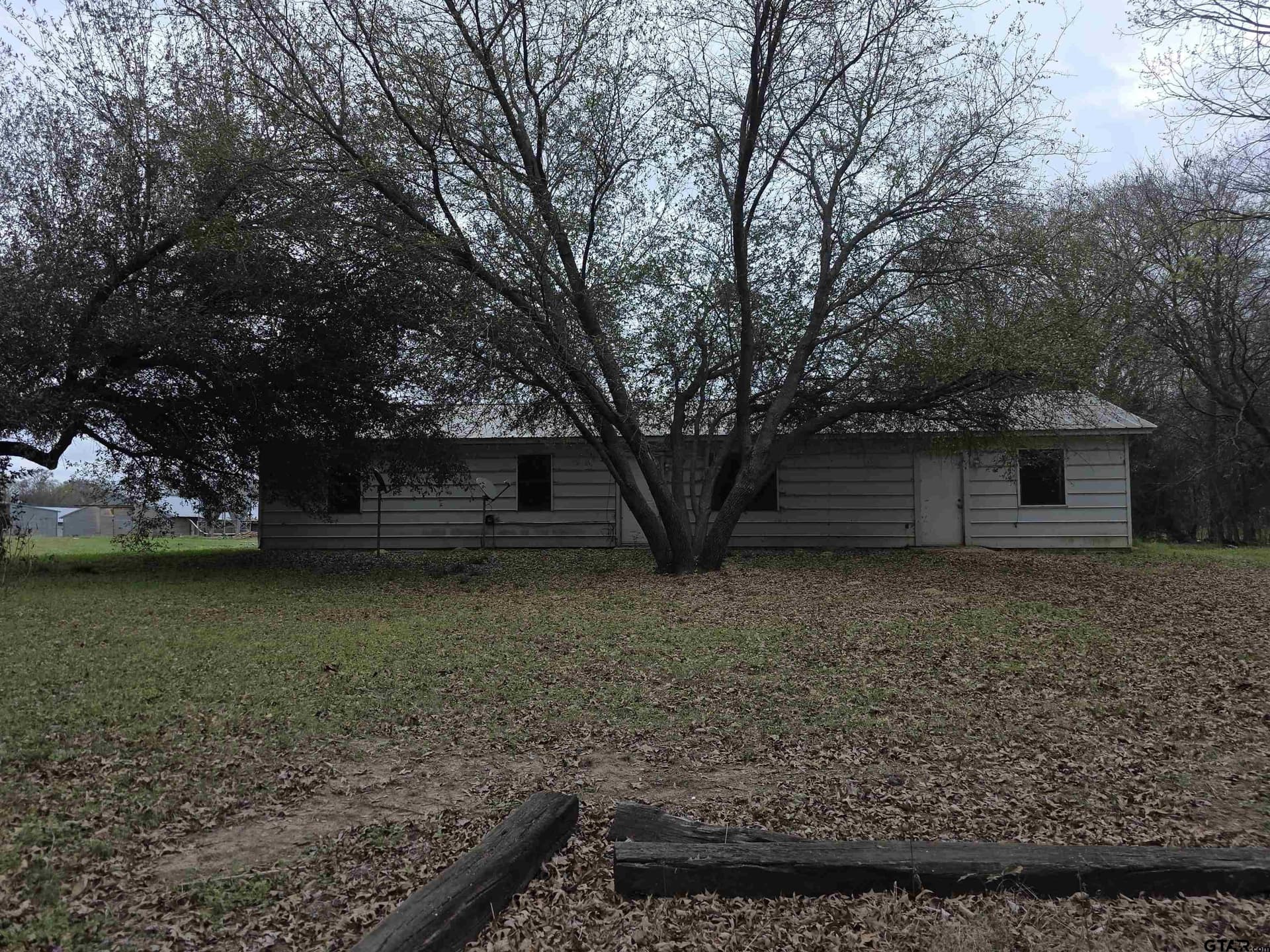 161.4 acres in Upshur County - photo 3