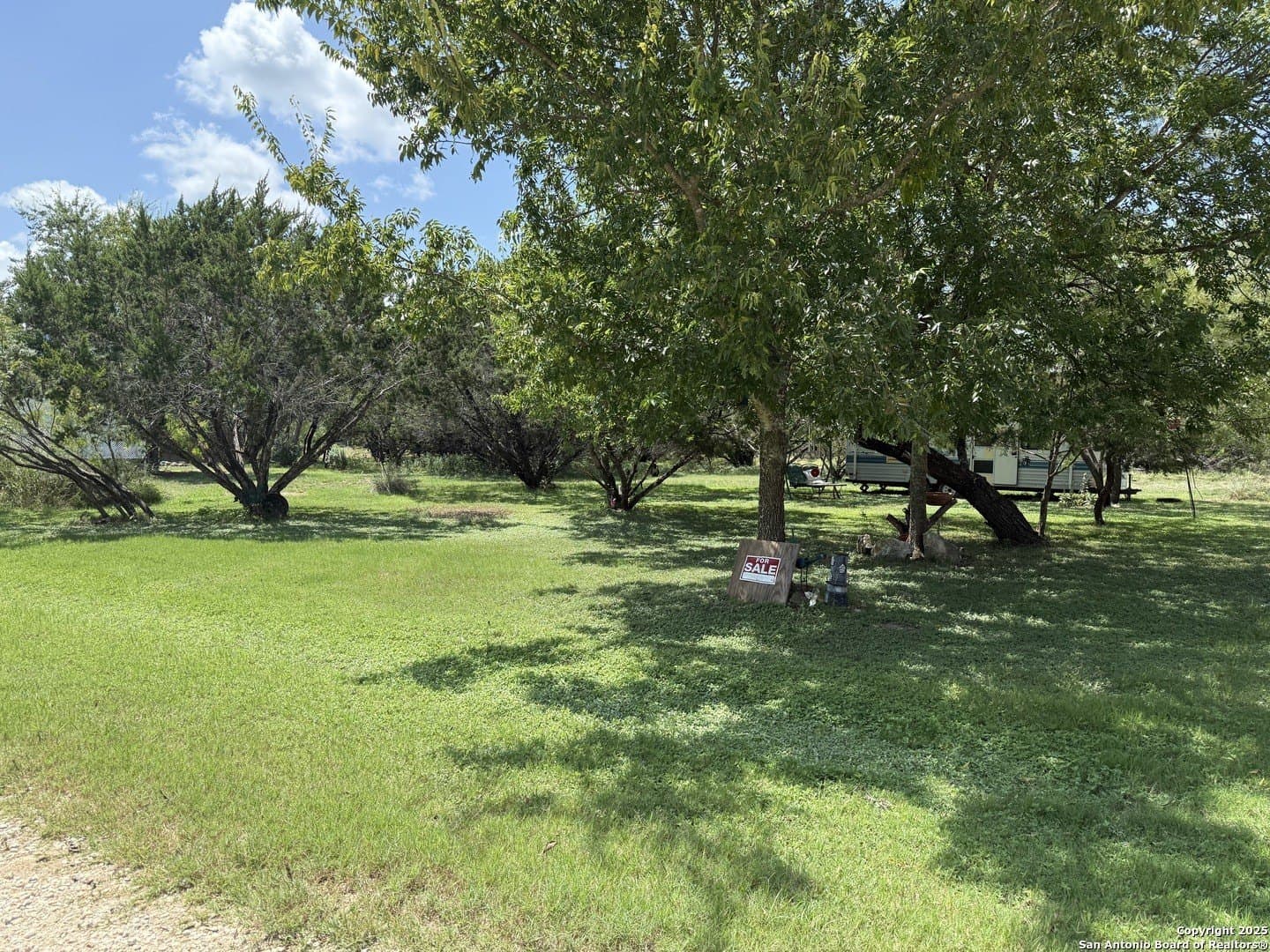0.22 acres in Bandera County - photo 10