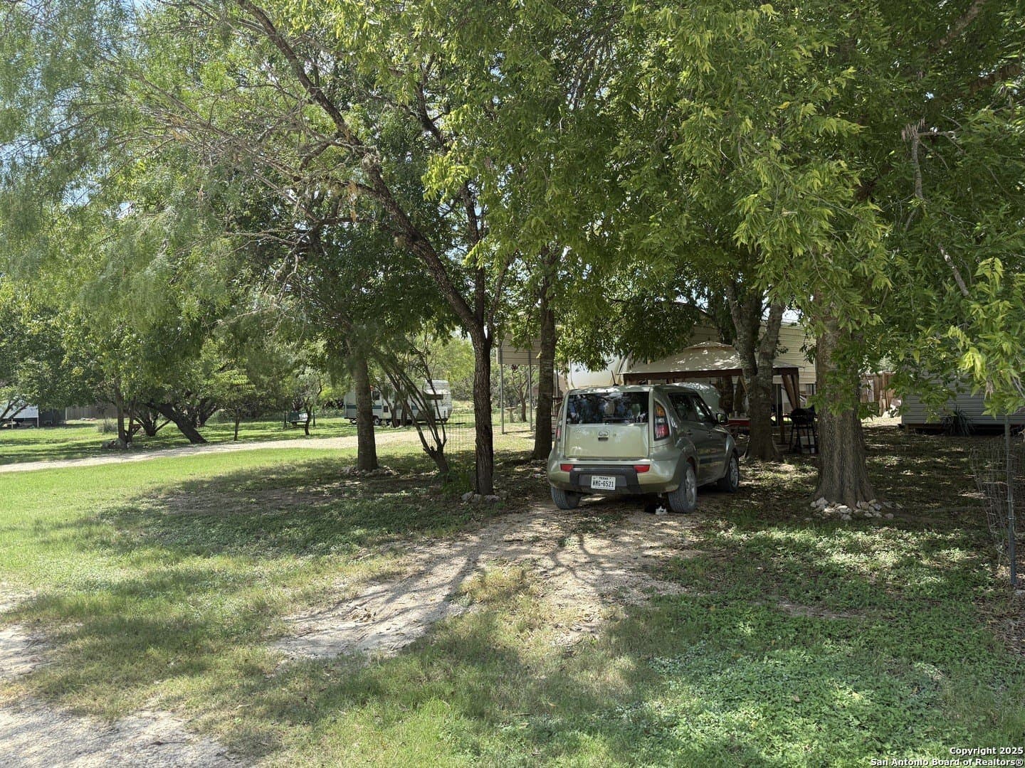 0.22 acres in Bandera County - photo 3