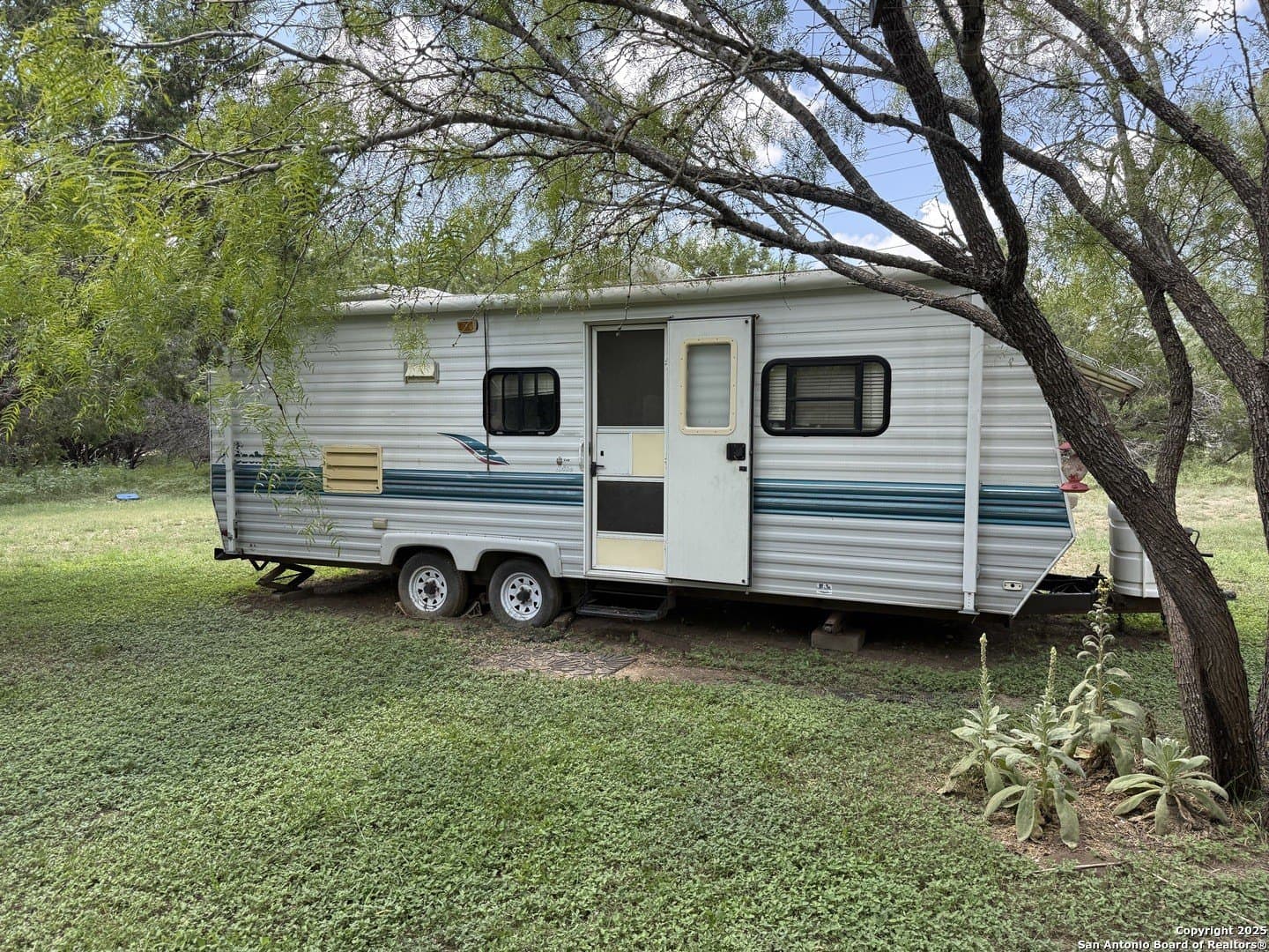 0.22 acres in Bandera County - photo 18
