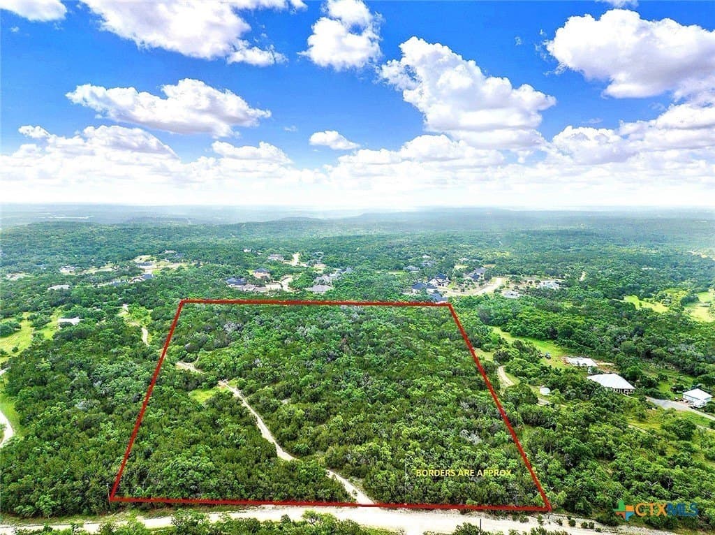 11.28 acres in Hays County