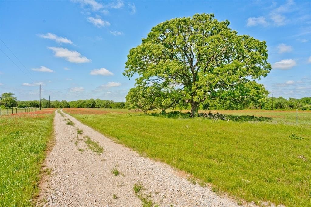 10.28 acres in Wise County