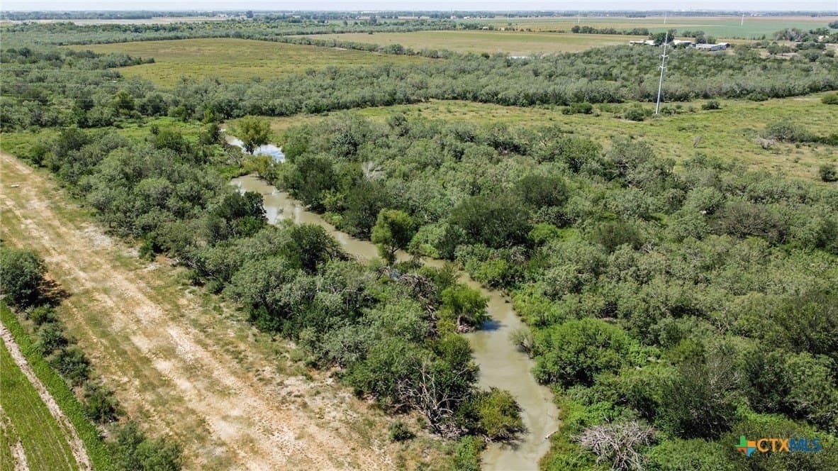 104.7 acres in Guadalupe County - photo 11