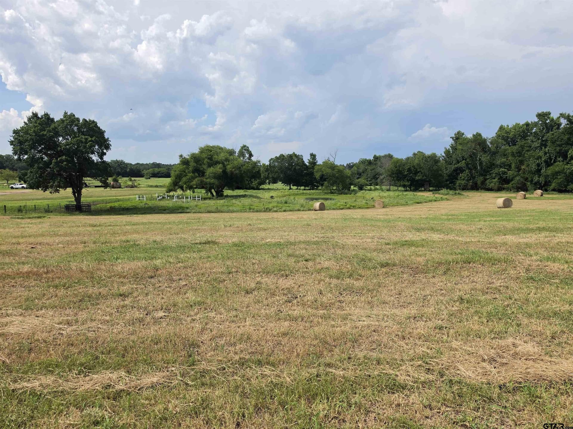10.5 acres in Smith County - photo 4