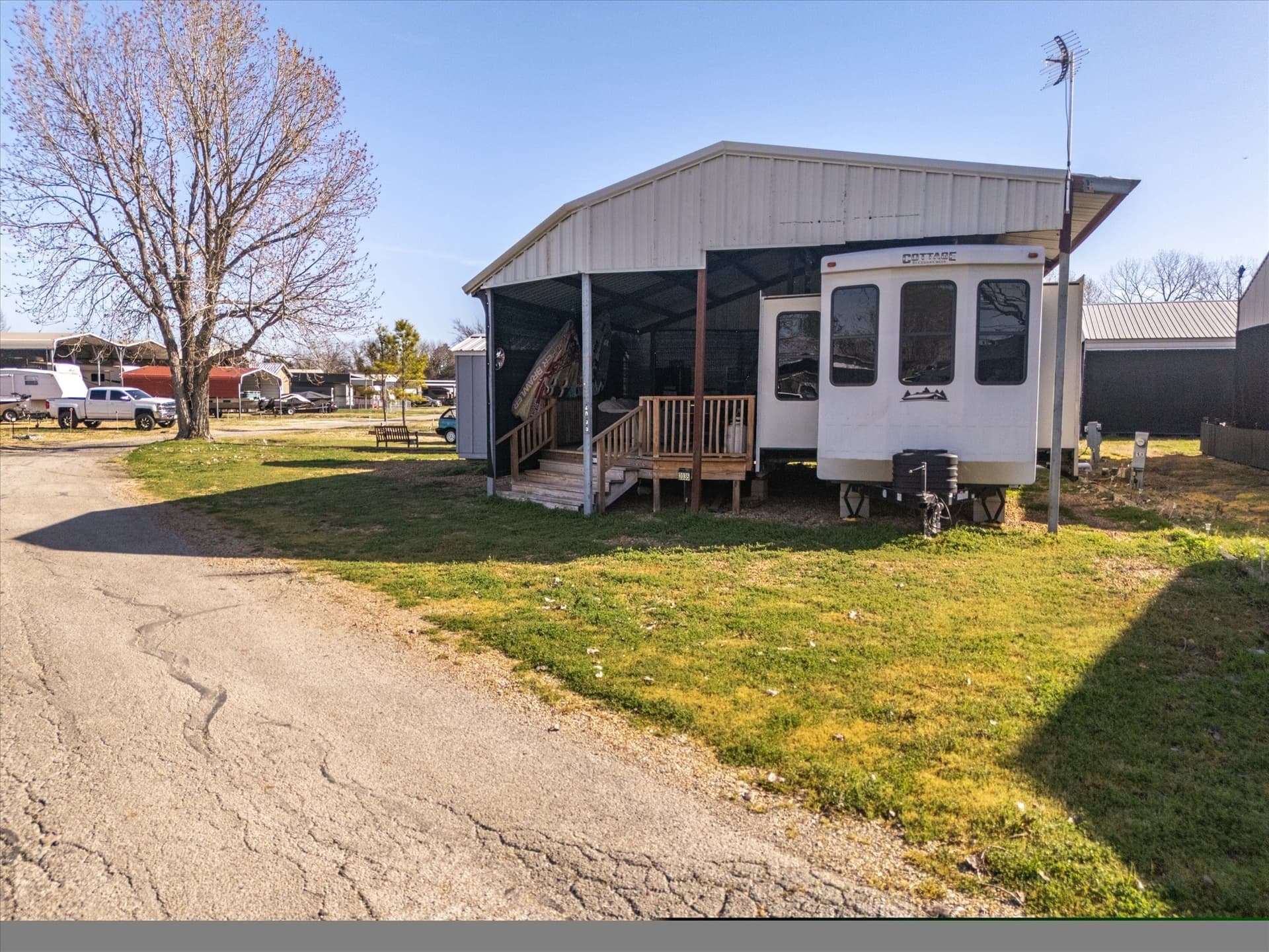 0.09 acres in Navarro County - photo 10