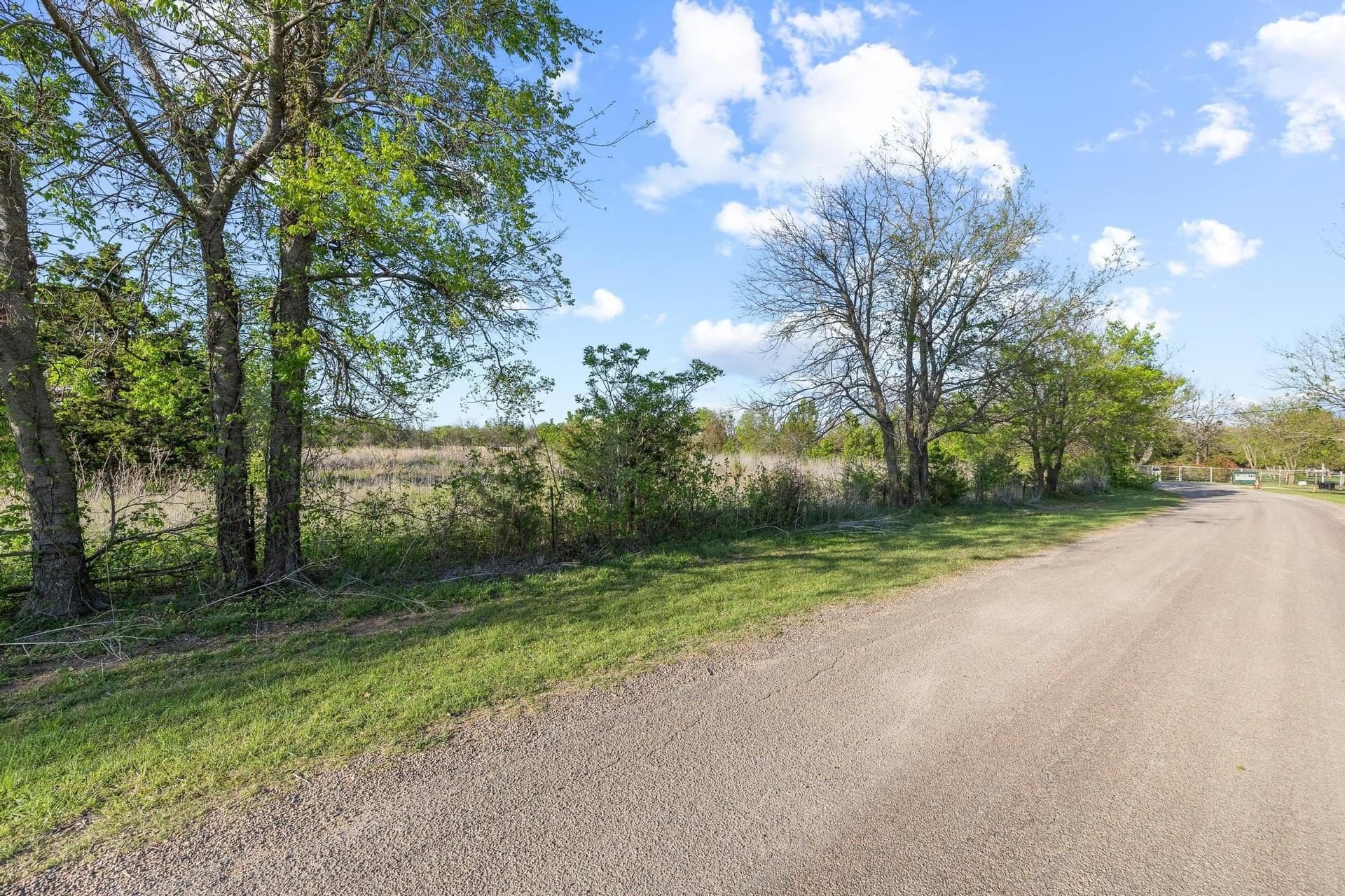 3.03 acres in Grayson County gallery image 3