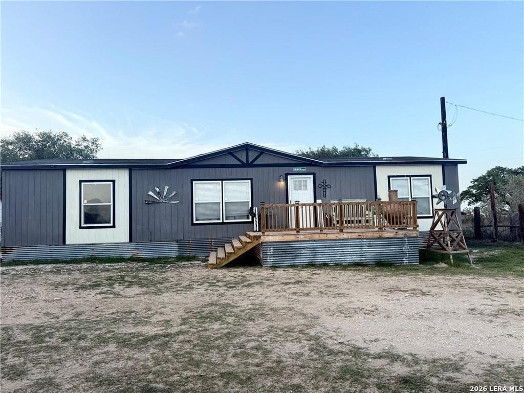15.98 acres in Atascosa County gallery image 3