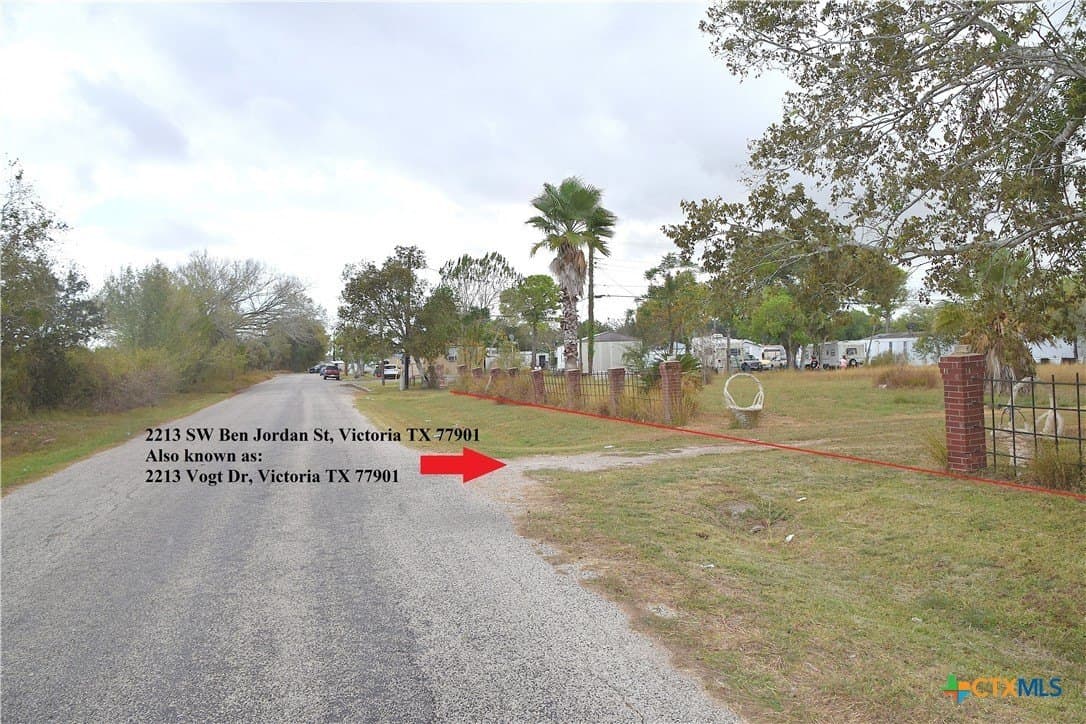 2.97 acres in Victoria County gallery image 4