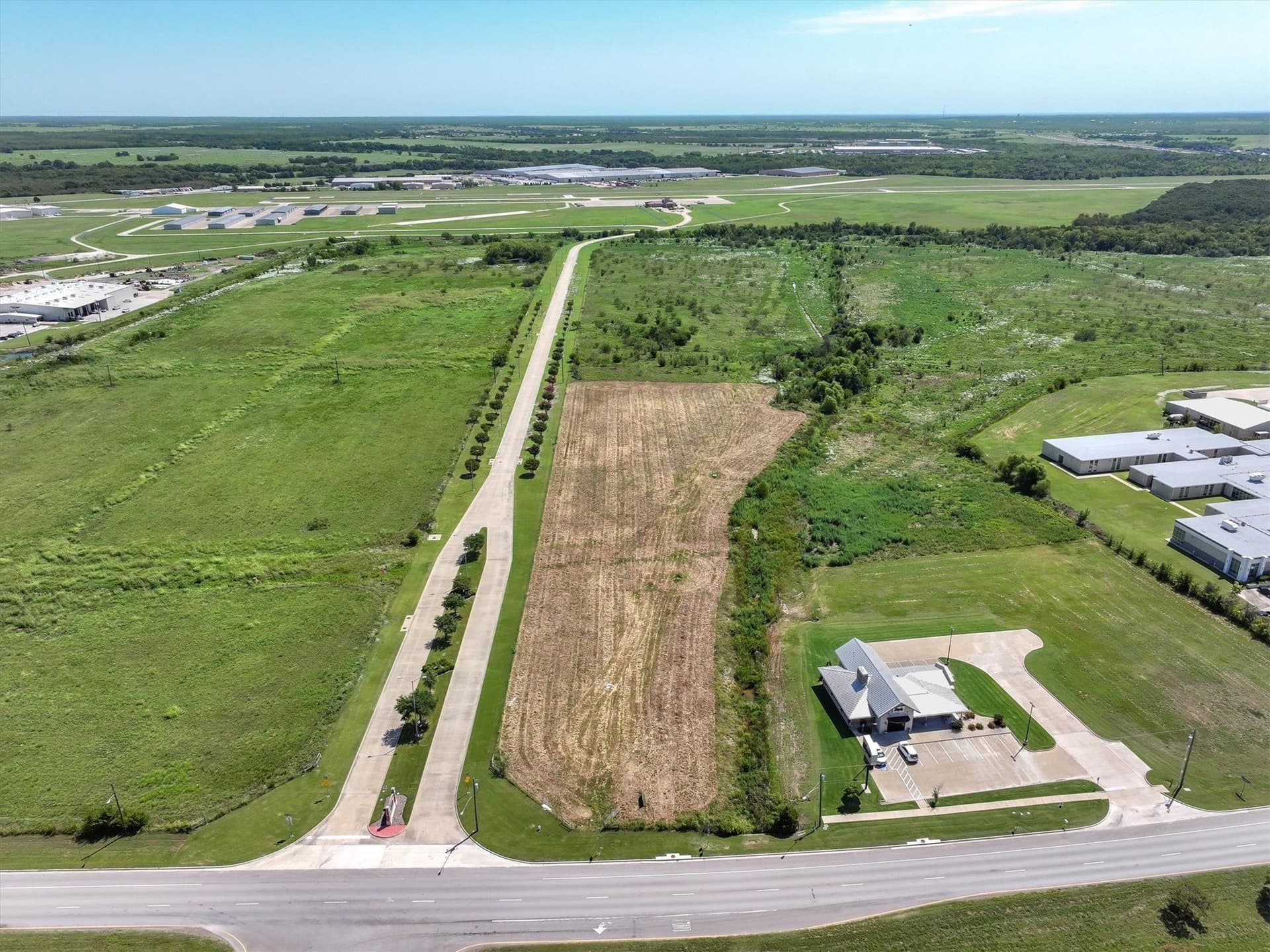 5.75 acres in Kaufman County gallery image 2