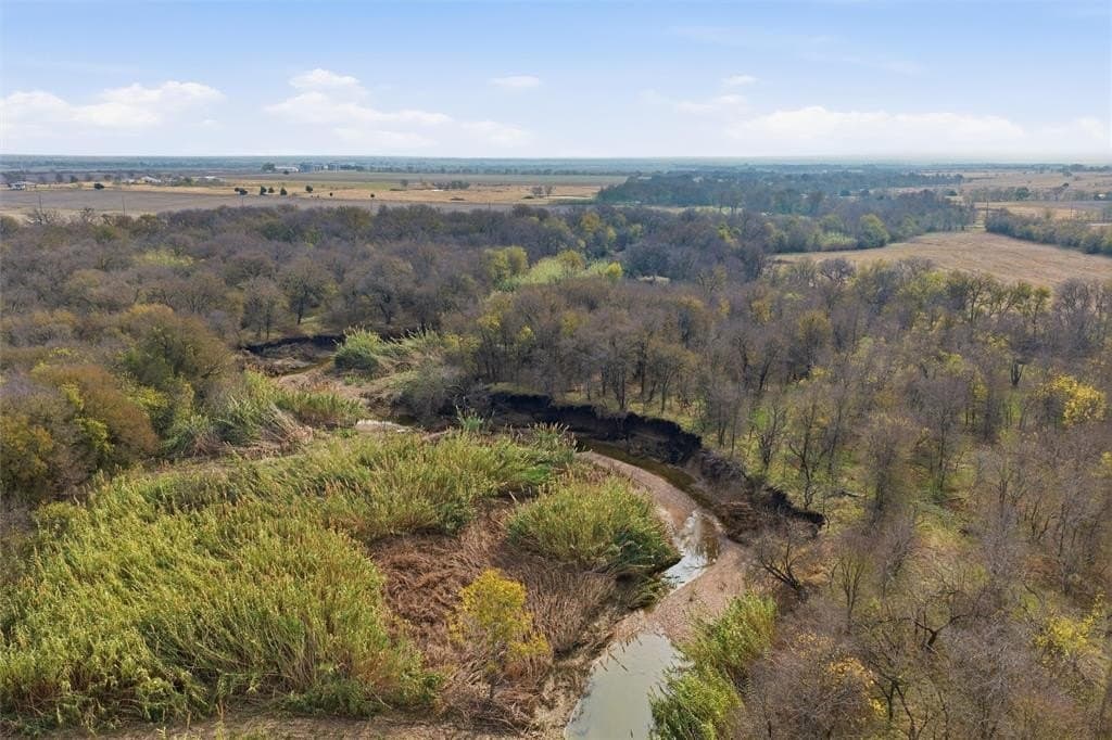 10 acres in Hill County featured view