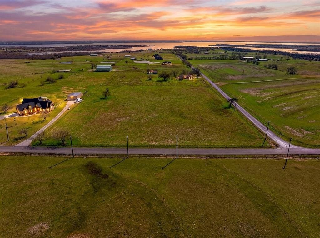 5.12 acres in Denton County