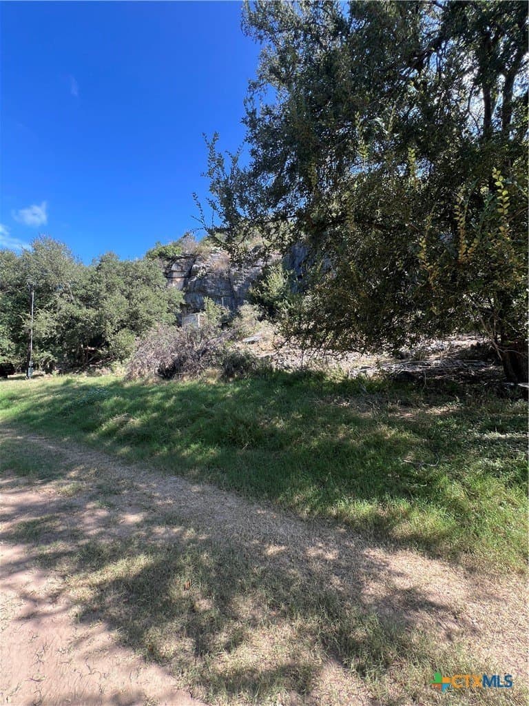 5.14 acres in Lampasas County - photo 8