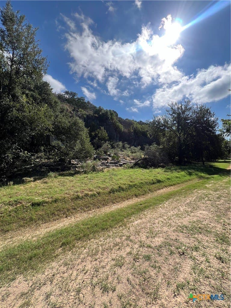 5.14 acres in Lampasas County - photo 7