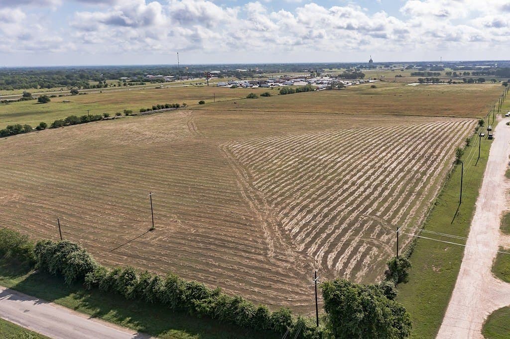 48.39 acres in Colorado County - photo 10