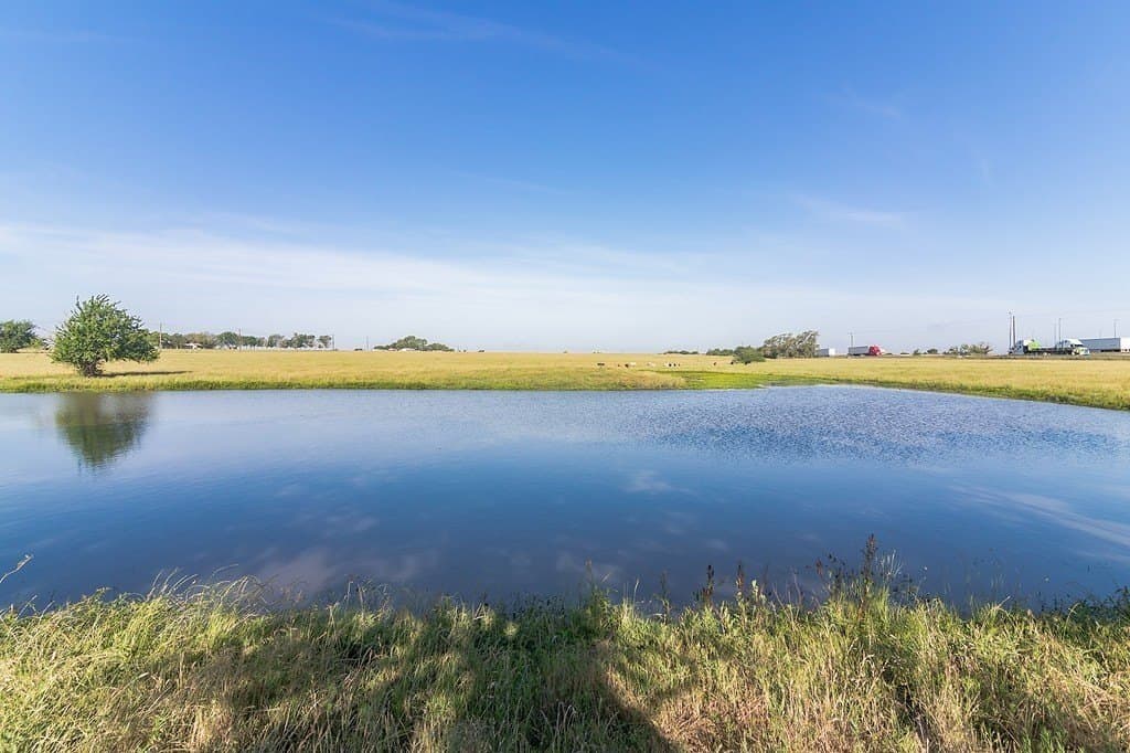 48.39 acres in Colorado County - photo 3