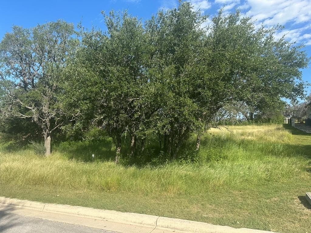0.55 acres in Kerr County - photo 9