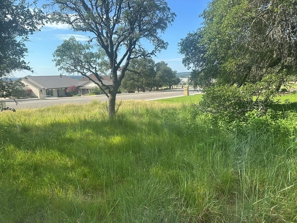 0.55 acres in Kerr County gallery image 3