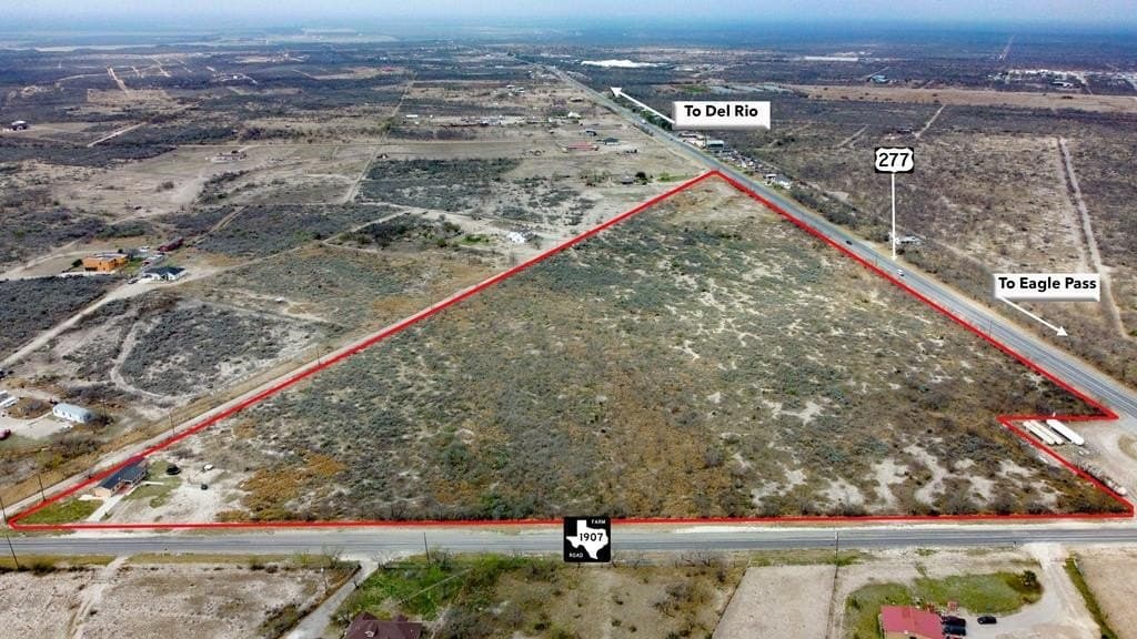 26 acres in Maverick County gallery image 2