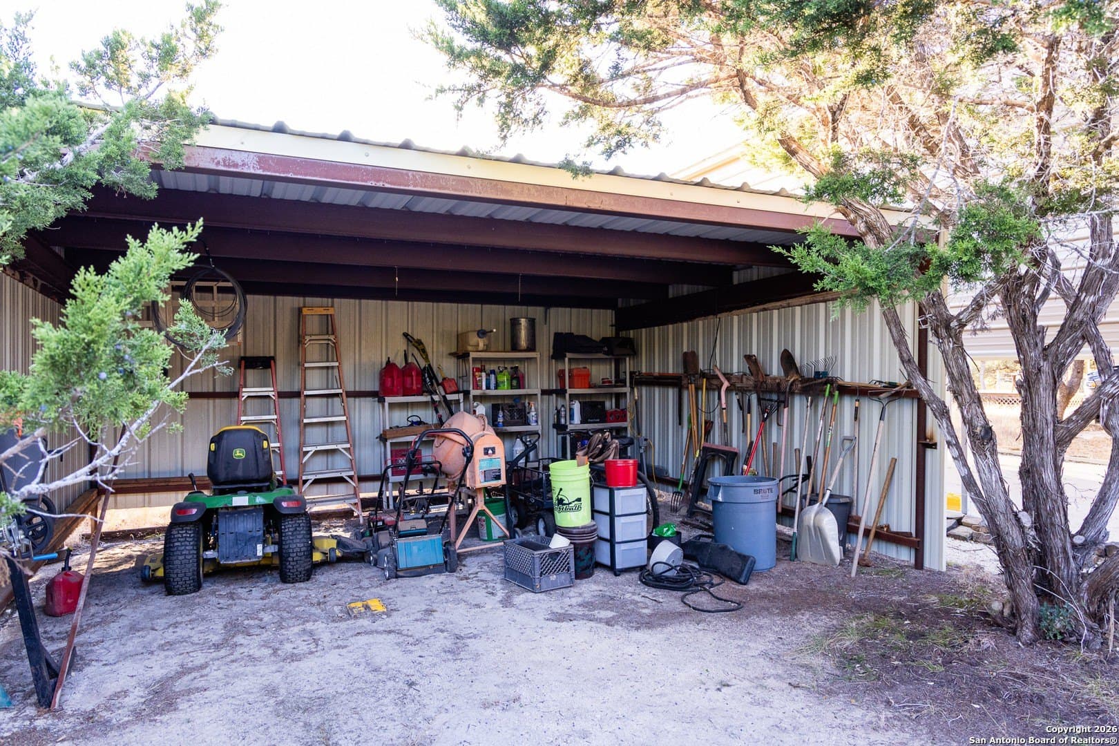 5 acres in Bandera County - photo 32