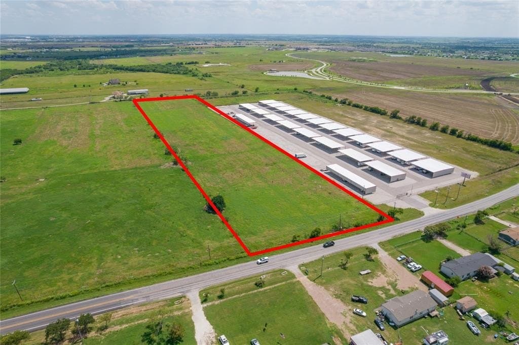 10 acres in Johnson County