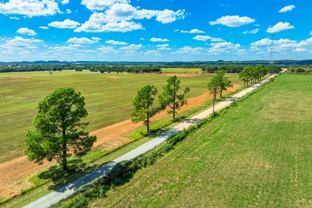 100.12 acres in Gillespie County - photo 18