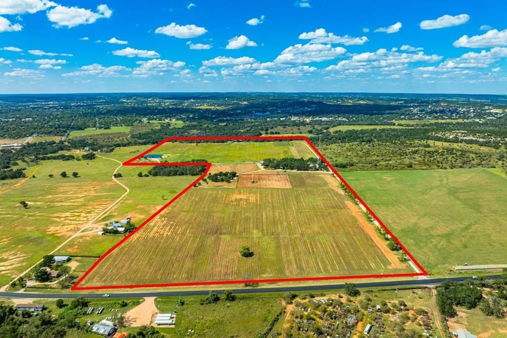 100.12 acres in Gillespie County - photo 34