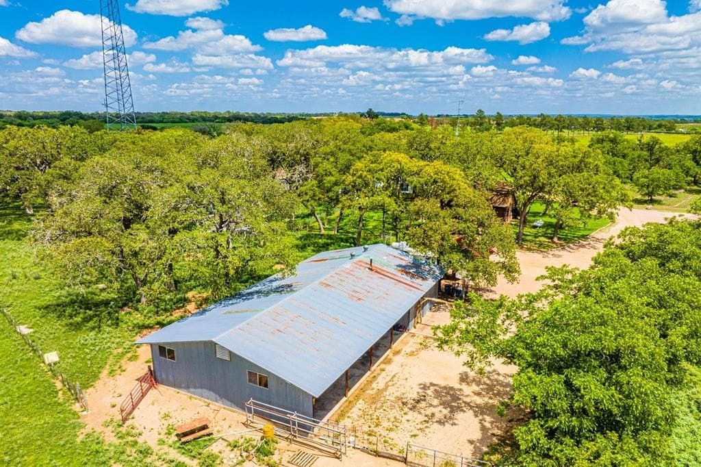 100.12 acres in Gillespie County - photo 48