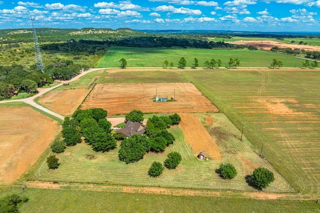 100.12 acres in Gillespie County - photo 9