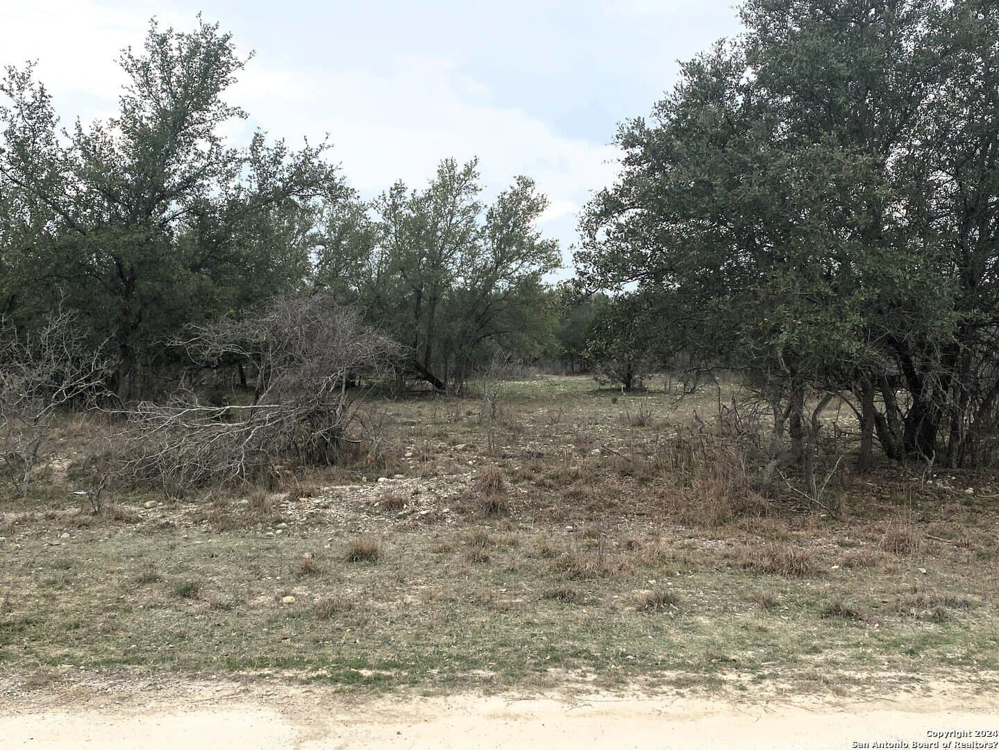0.47 acres in Bandera County gallery image 2