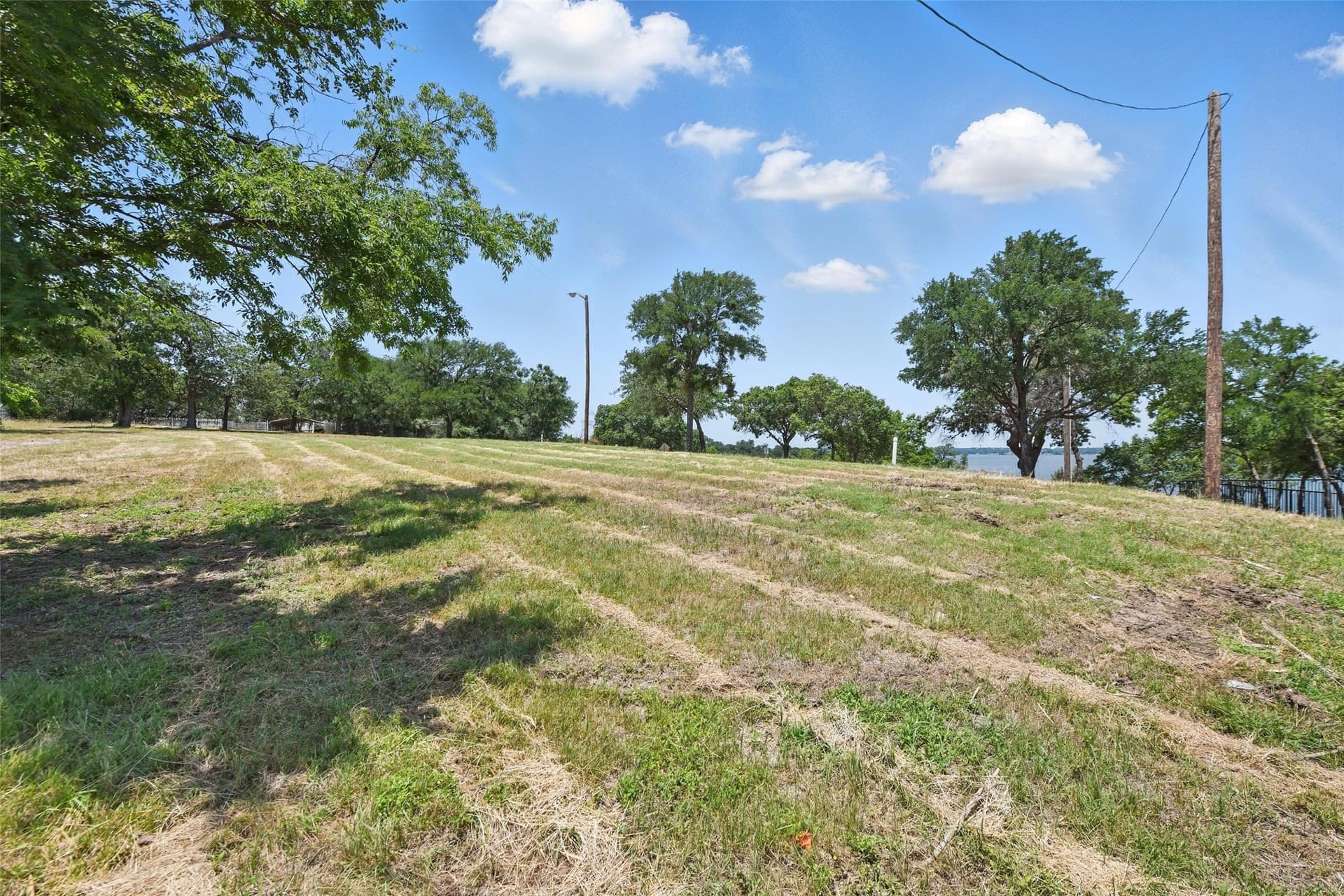 0.26 acres in Tarrant County - photo 21