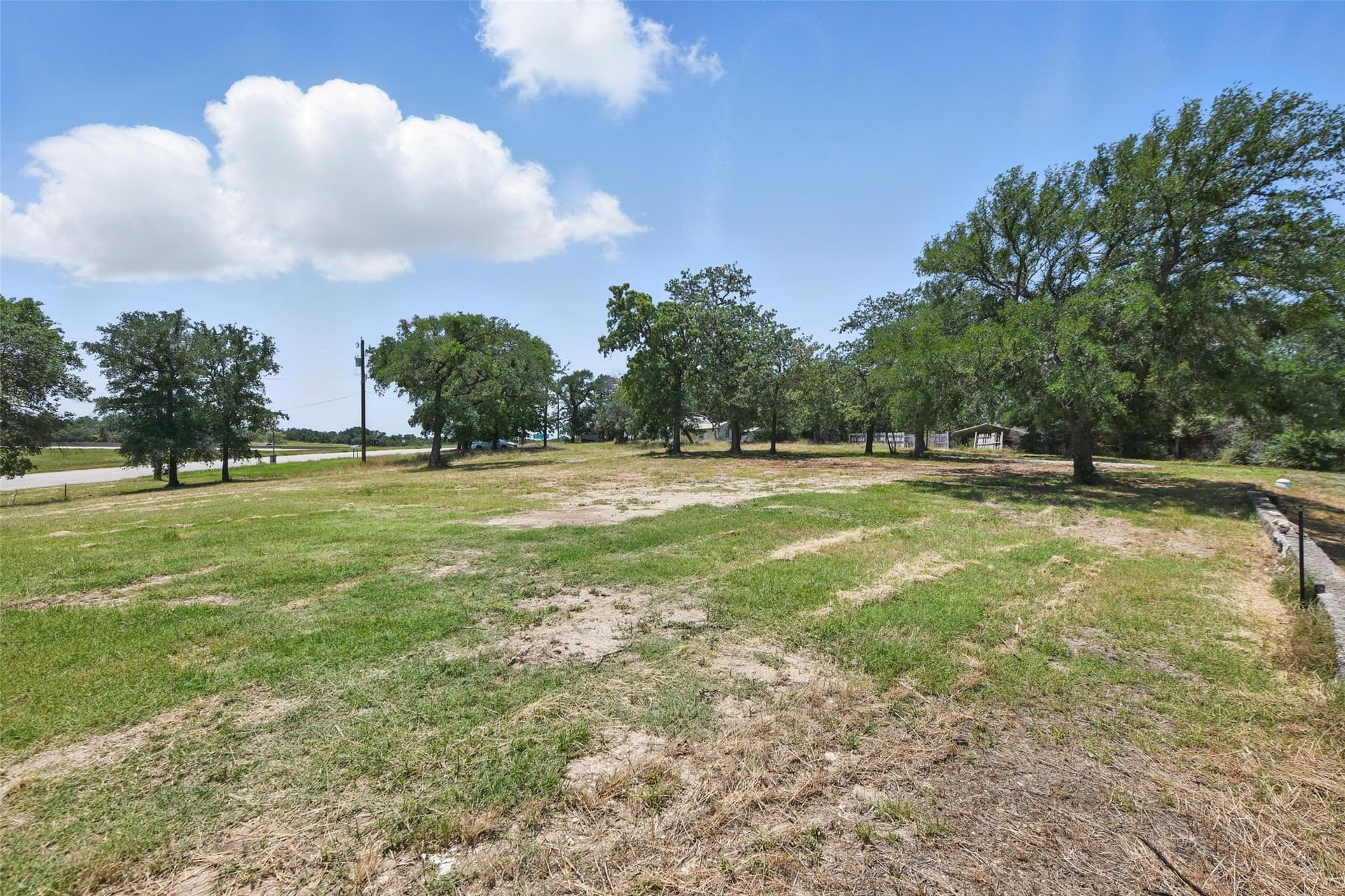 0.26 acres in Tarrant County - photo 20