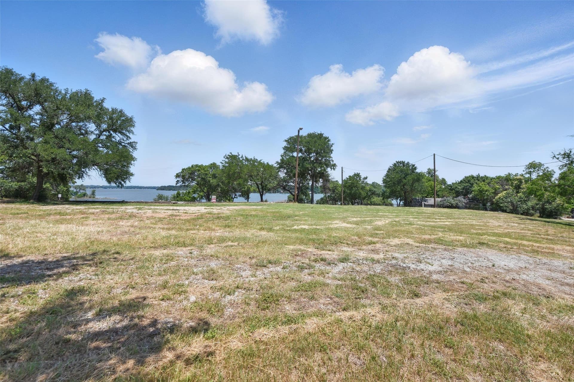 0.26 acres in Tarrant County - photo 17