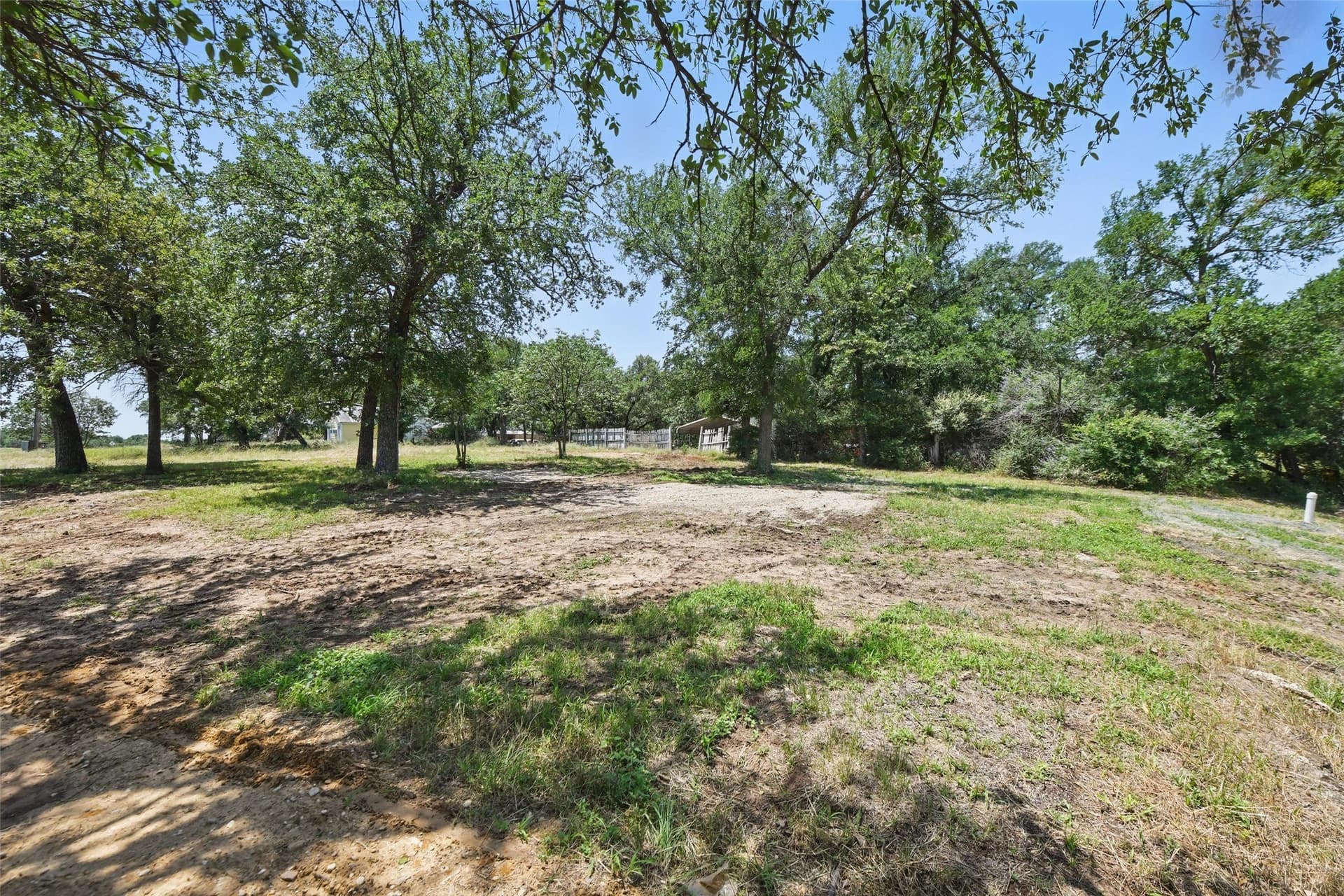 0.26 acres in Tarrant County - photo 19