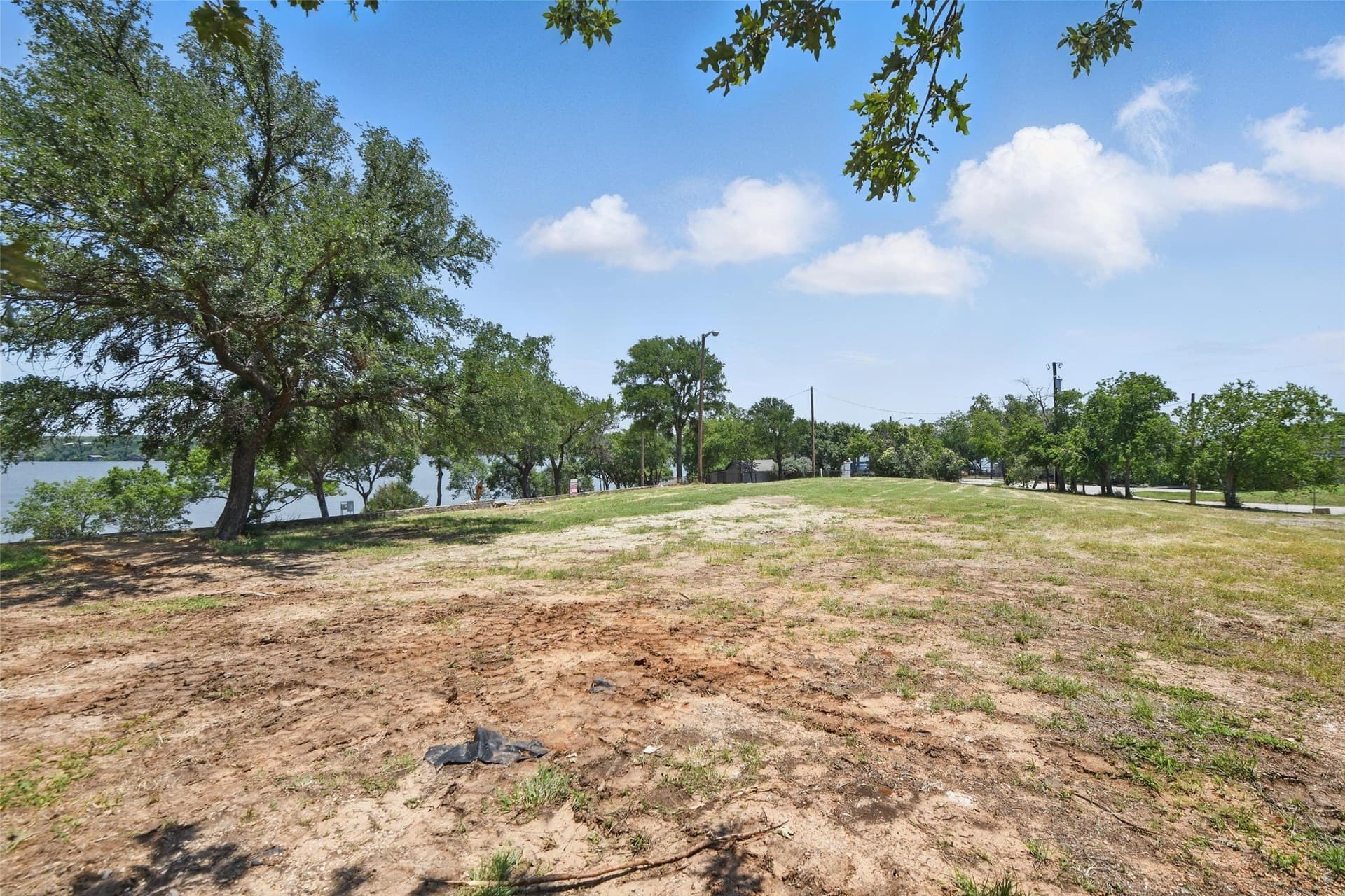 0.26 acres in Tarrant County - photo 18