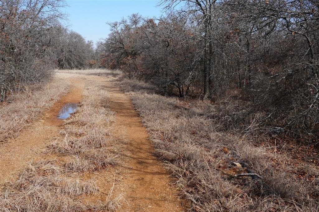 10.37 acres in Eastland County