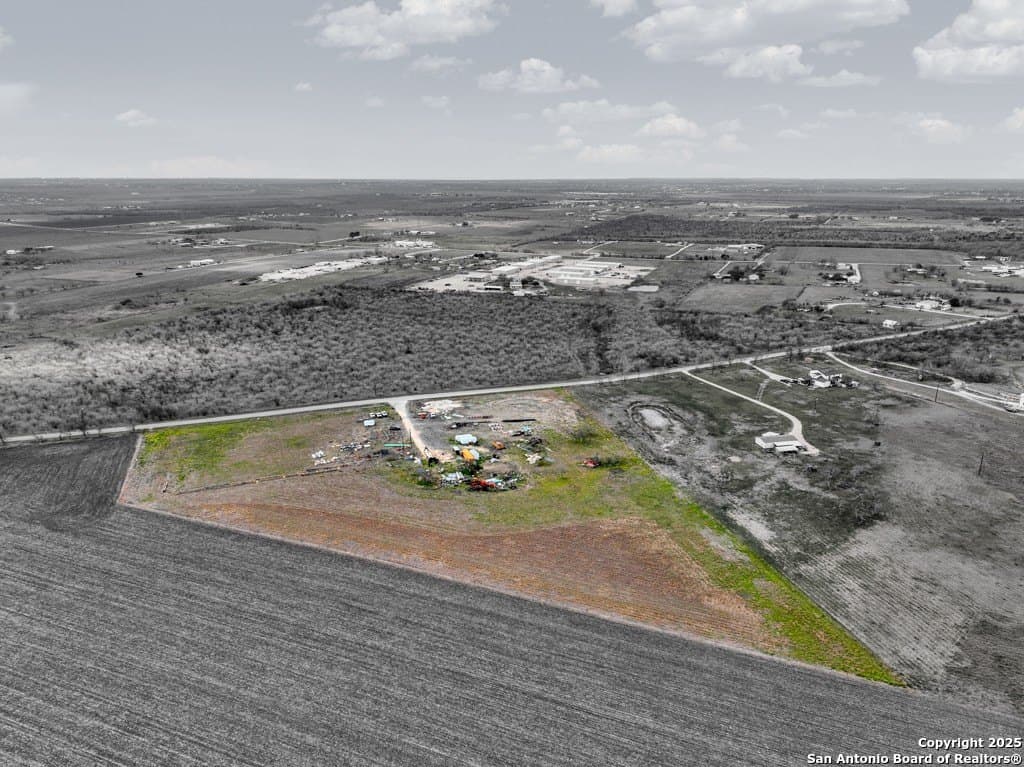 10.02 acres in Guadalupe County gallery image 4