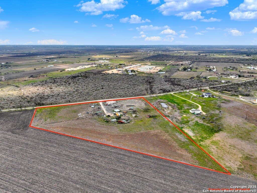 10.02 acres in Guadalupe County
