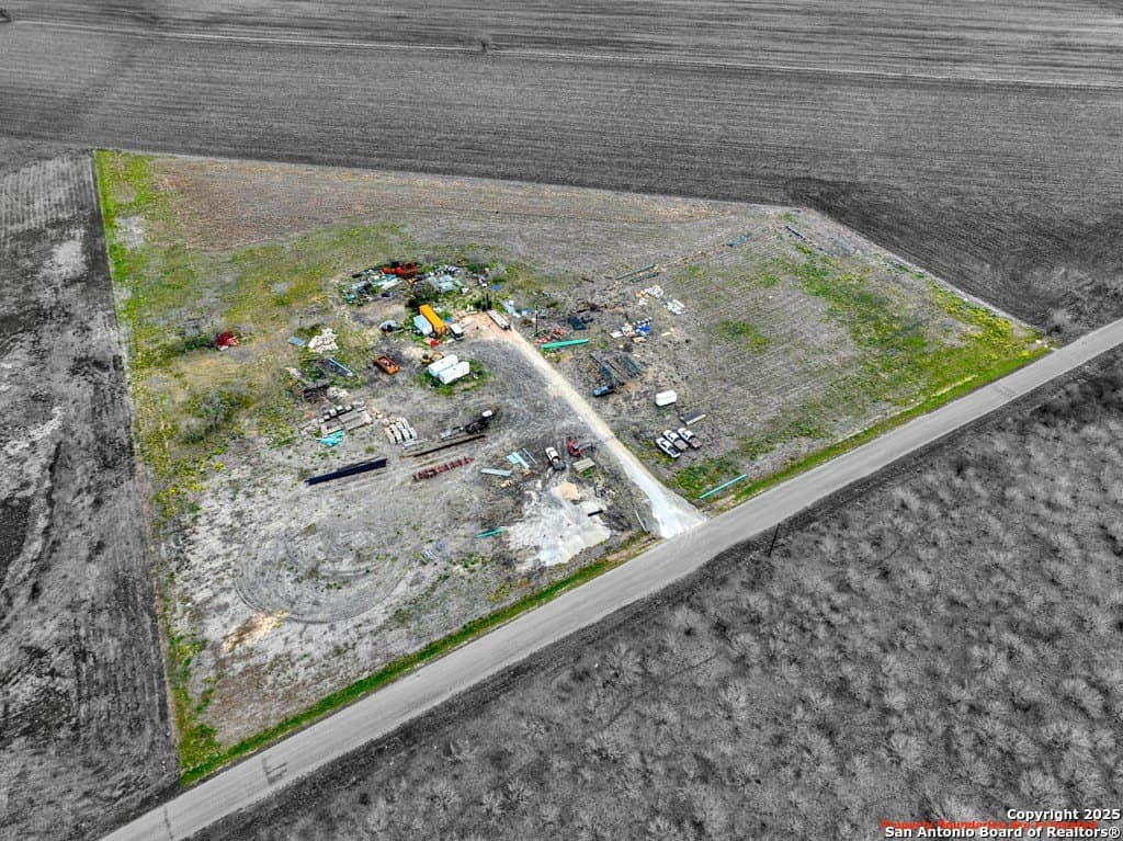 10.02 acres in Guadalupe County gallery image 2